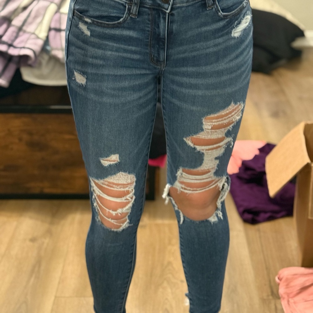 American Eagle Outfitters Blue Distressed Skinny Jeans - Picture 4 of 4